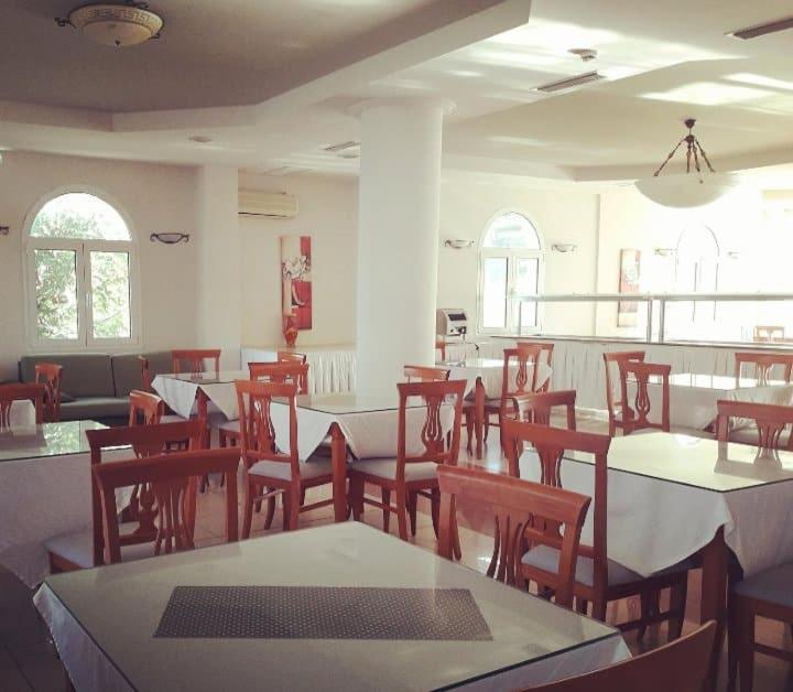 Petros Hotel